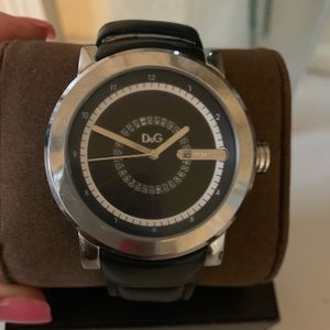 Dolce and gabbana watch